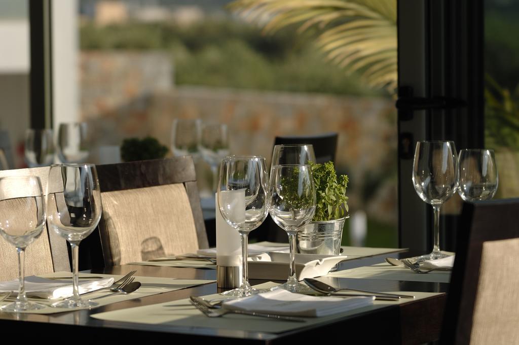 Angela Suites Boutique Hotel سيسي المطعم الصورة